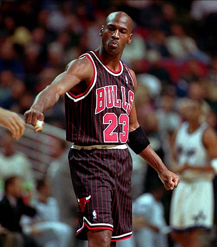 MJKnuckles.jpg (35964 bytes)